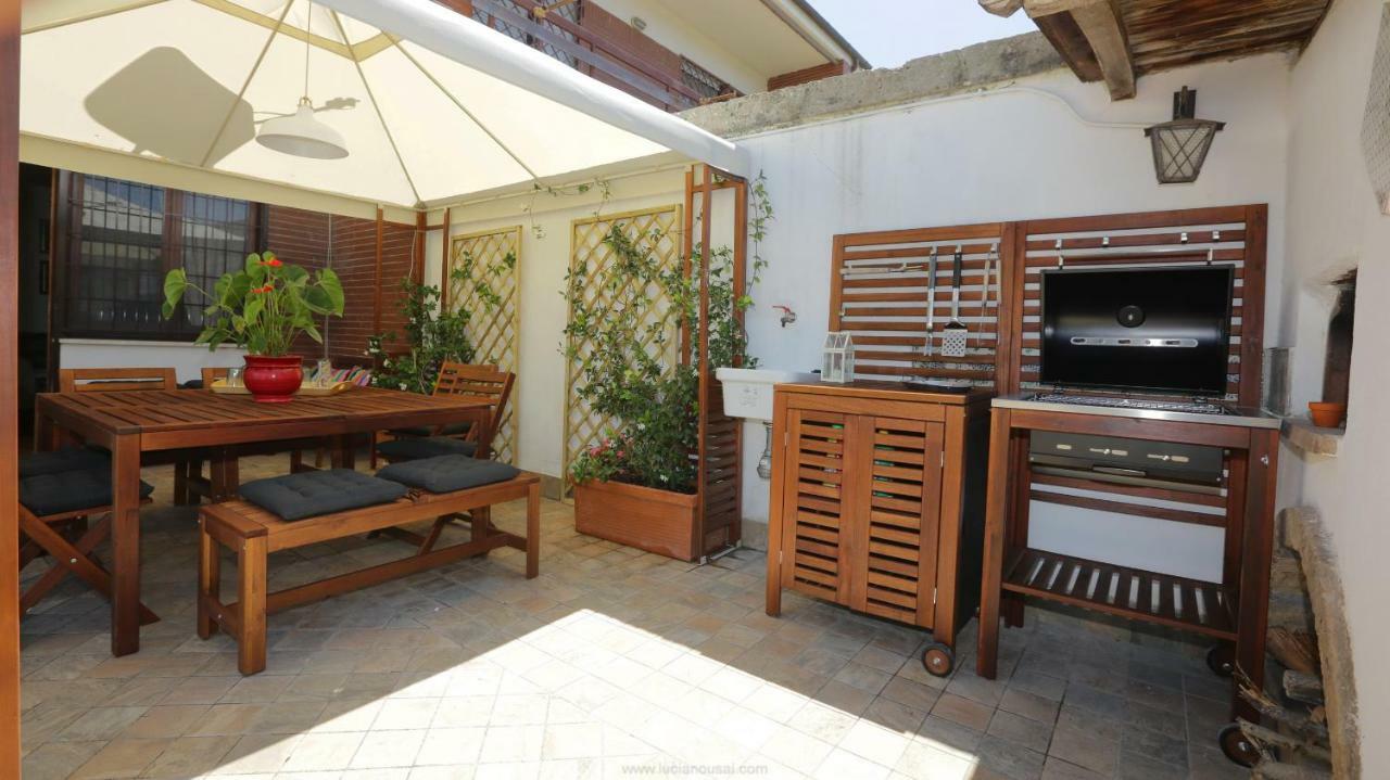 Spaziosa Villa Bifamiliare Campagnano Di Roma Exterior photo